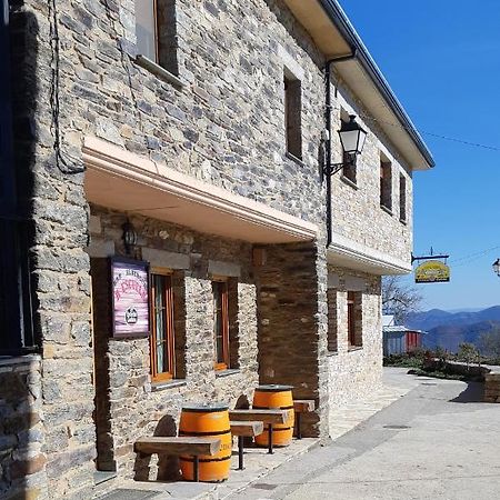 Albergue La Escuela Hostel La Laguna  Luaran gambar