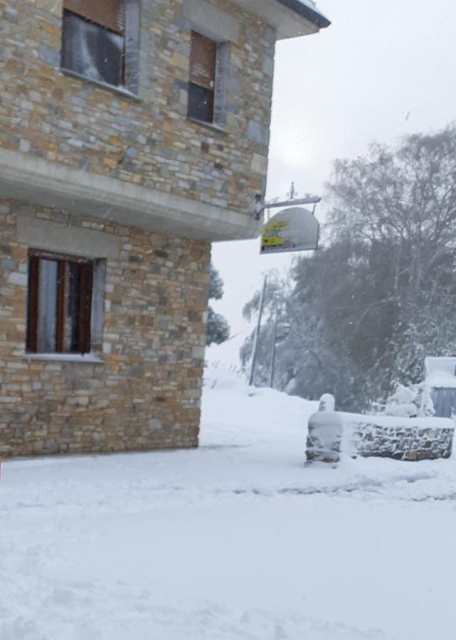 Albergue La Escuela La Laguna  Luaran gambar